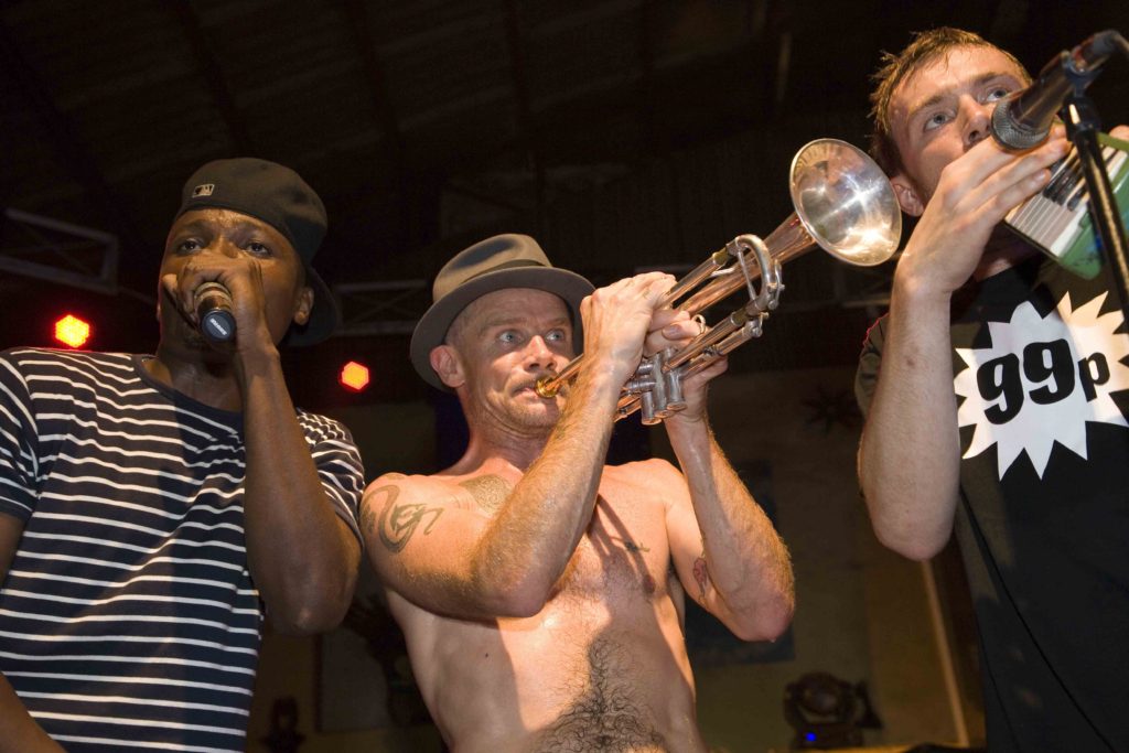 Damon Albarn, Flea & Yaki by Simon Phipps 2009